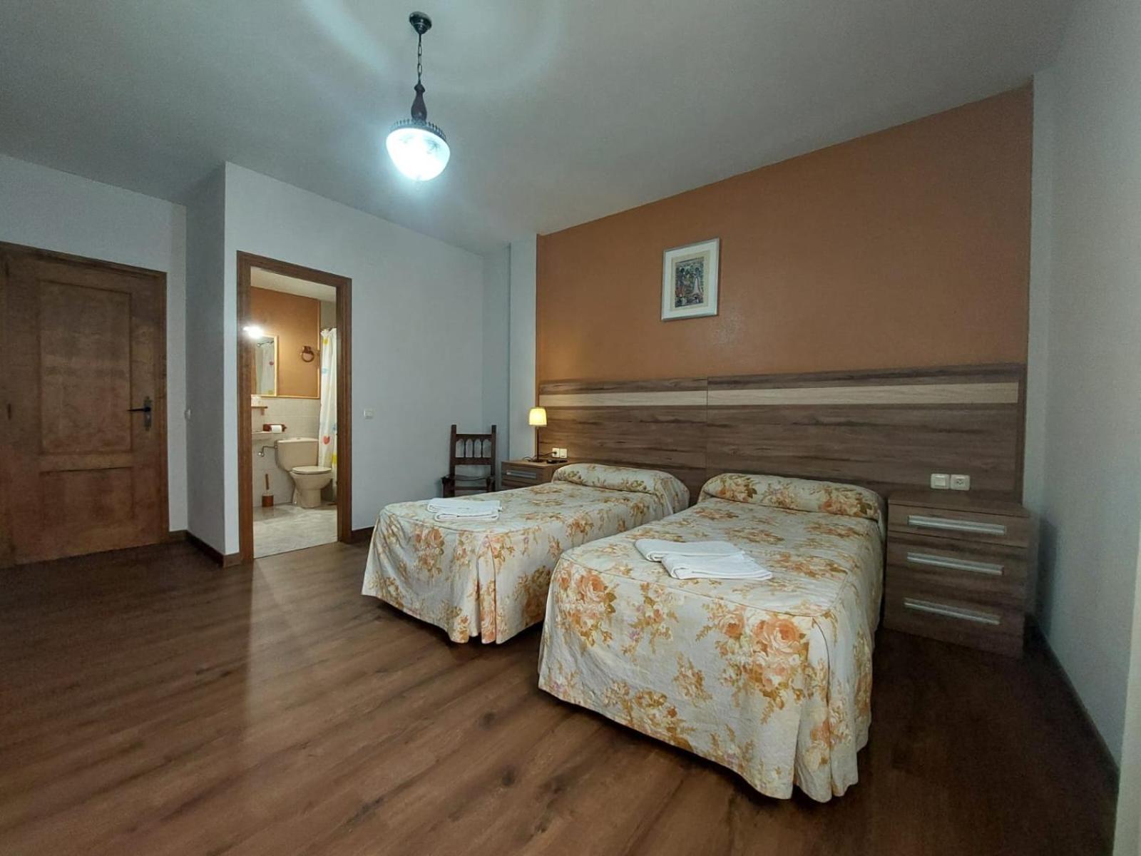 Hostal Restaurante Villa De Сепульведа Екстер'єр фото