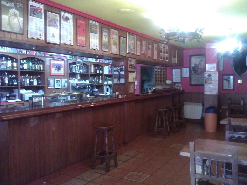 Hostal Restaurante Villa De Сепульведа Екстер'єр фото